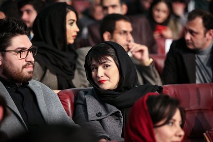 Против двух актрис возбудили дела из-за появления на публике без хиджаба
