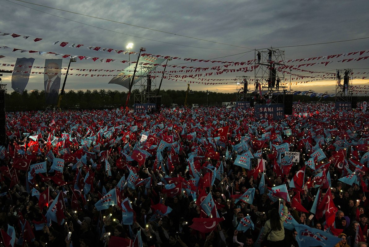 Предвыборный митинг кандидата Кемаля Кылычдароглу в Стамбуле, Турция, 6 мая 2023 года