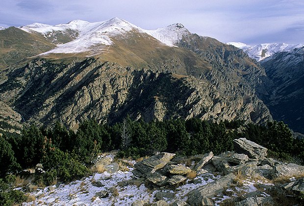 Пиренейские горы (Испания)