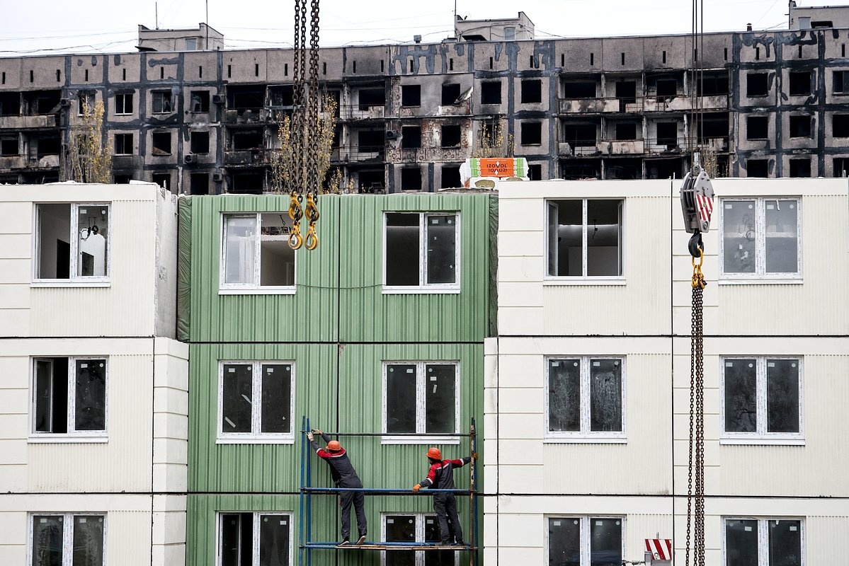 В городе ежедневно трудится 21 тысяча строителей со всей России