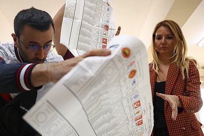 Названы результаты парламентских выборов в Турции после вскрытия половины урн
