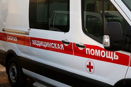 Под Петербургом трехлетний ребенок упал в яму с водой и попал в реанимацию