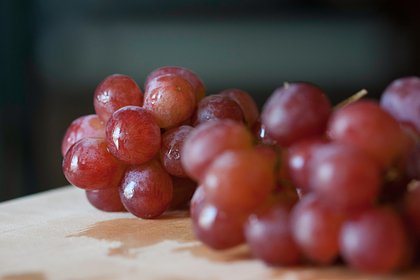 Названы восемь малоизвестных лечебных свойств винограда