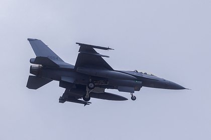 В США предупредили Зеленского о судьбе вступающих в бой в зоне СВО F-16