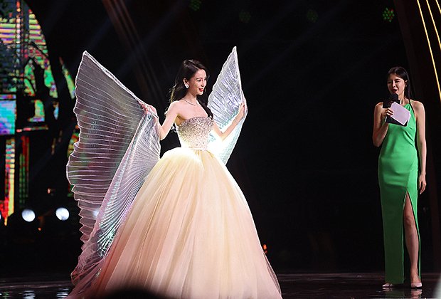 Анджелабейби на премии Weibo Awards в Шанхае, 2022 год
