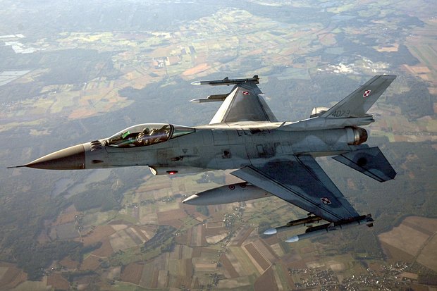  F-16         -27     Lentaru