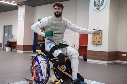 Paralympian gave advice to Kostomarov