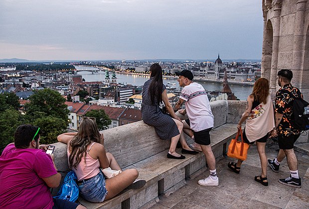 На одной из центральных улиц Будапешта. Фото: Akos Stiller / Bloomberg via Getty Images