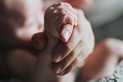 Беременная пассажирка начала рожать во время полета и едва не потеряла ребенка