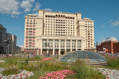 В центре Москвы загорелся люксовый отель