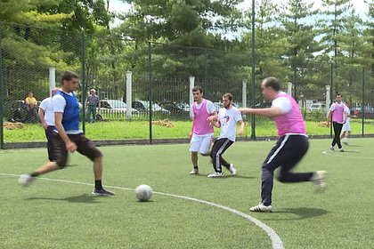 Медицинские работники состязались в мини-футболе в Кабардино-Балкарии