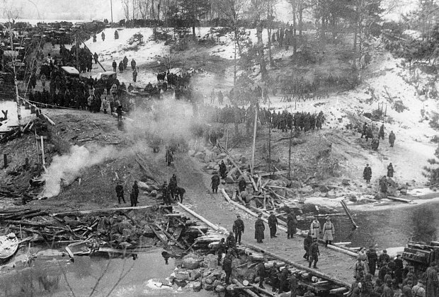 Советско-финская война 1939-1940 годов. Советские войска переправляются в районе форта Ино на Карельском перешейке