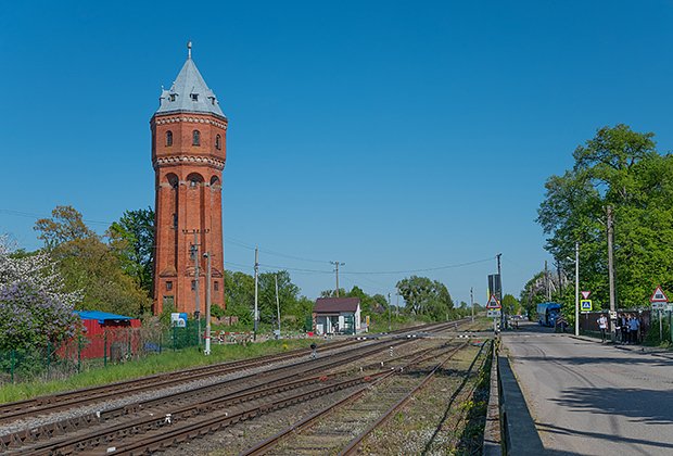 Водонапорная башня в поселке Знаменск