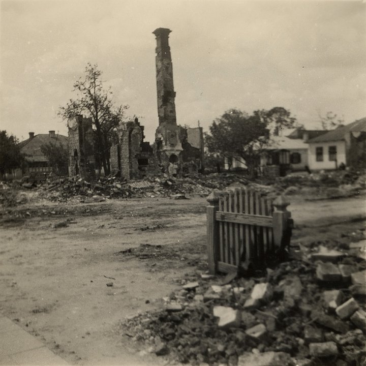 Сожженные и разрушенные немцами жилые дома. Коростень, Украина, СССР. Август — сентябрь1941 года
