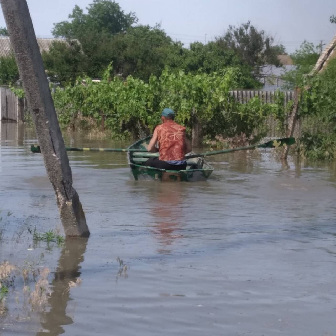 Село Корсунка полностью ушло под воду после разрушения Каховской ГЭС:  Происшествия: Россия: Lenta.ru