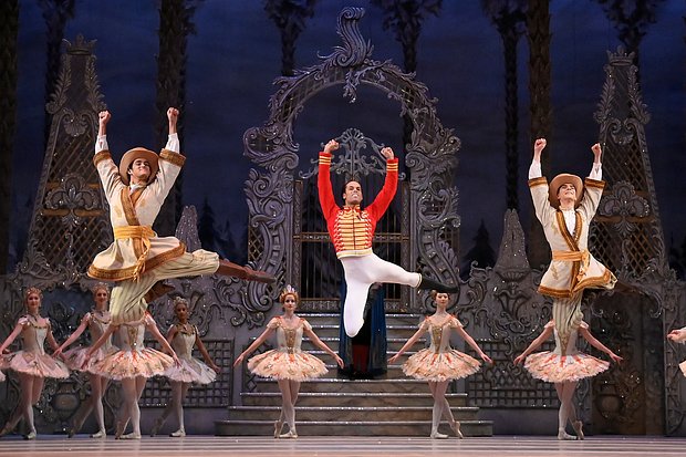«Щелкунчик» в постановке Королевского балета Великобритании. Фото: Toby Melville / Reuters