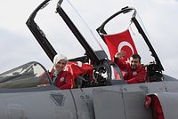 Зять Эрдогана может стать следующим президентом Турции. Он производит беспилотники для Украины и любим миллионами турок