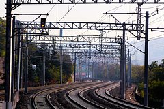 В Крыму приостановили движение поездов из-за повреждения железнодорожных путей
