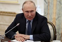 «Россия пытается закончить войну, которая была развязана Киевом с 2014 года»: Песков о спецоперации и переговорах