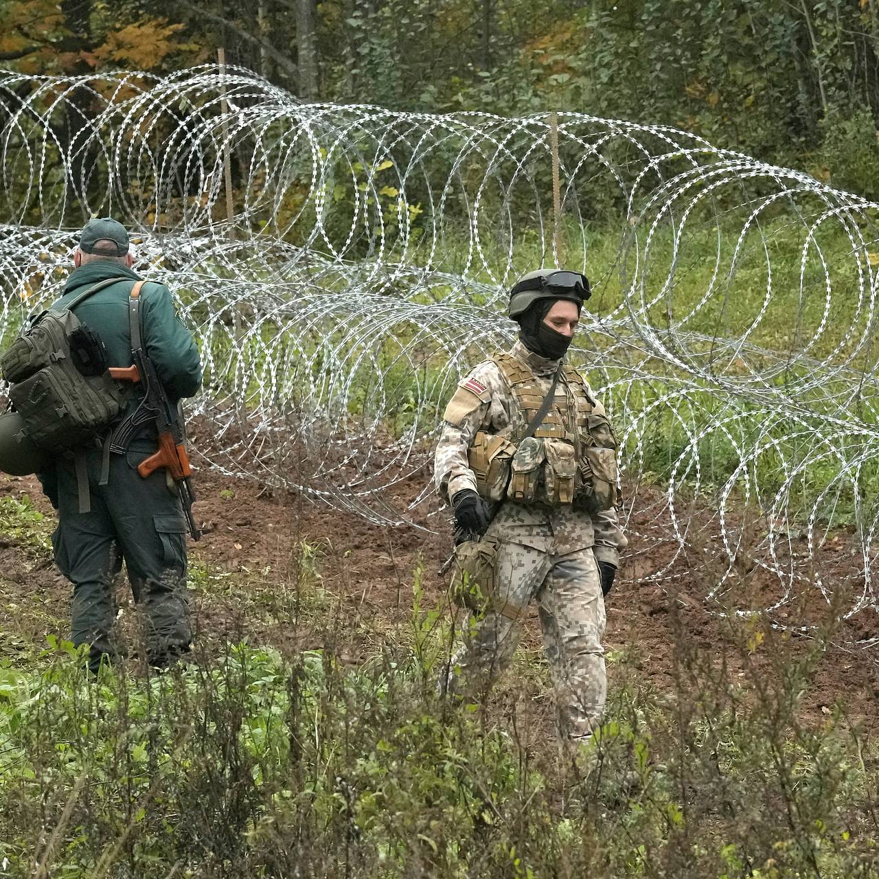 Стало известно о тяжелых условиях украинцев в очереди на границе Латвии и  России: Мир: Путешествия: Lenta.ru