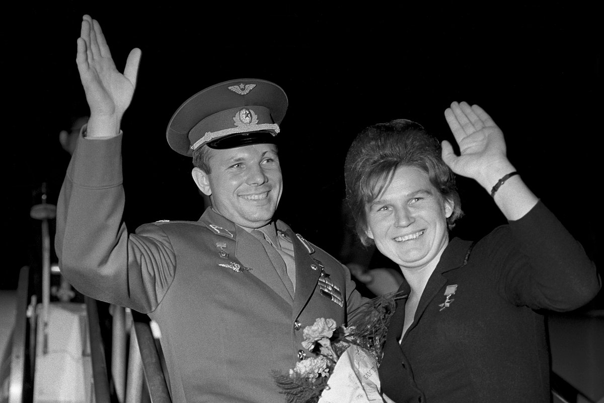 Юрий Гагарин и Валентина Терешкова 