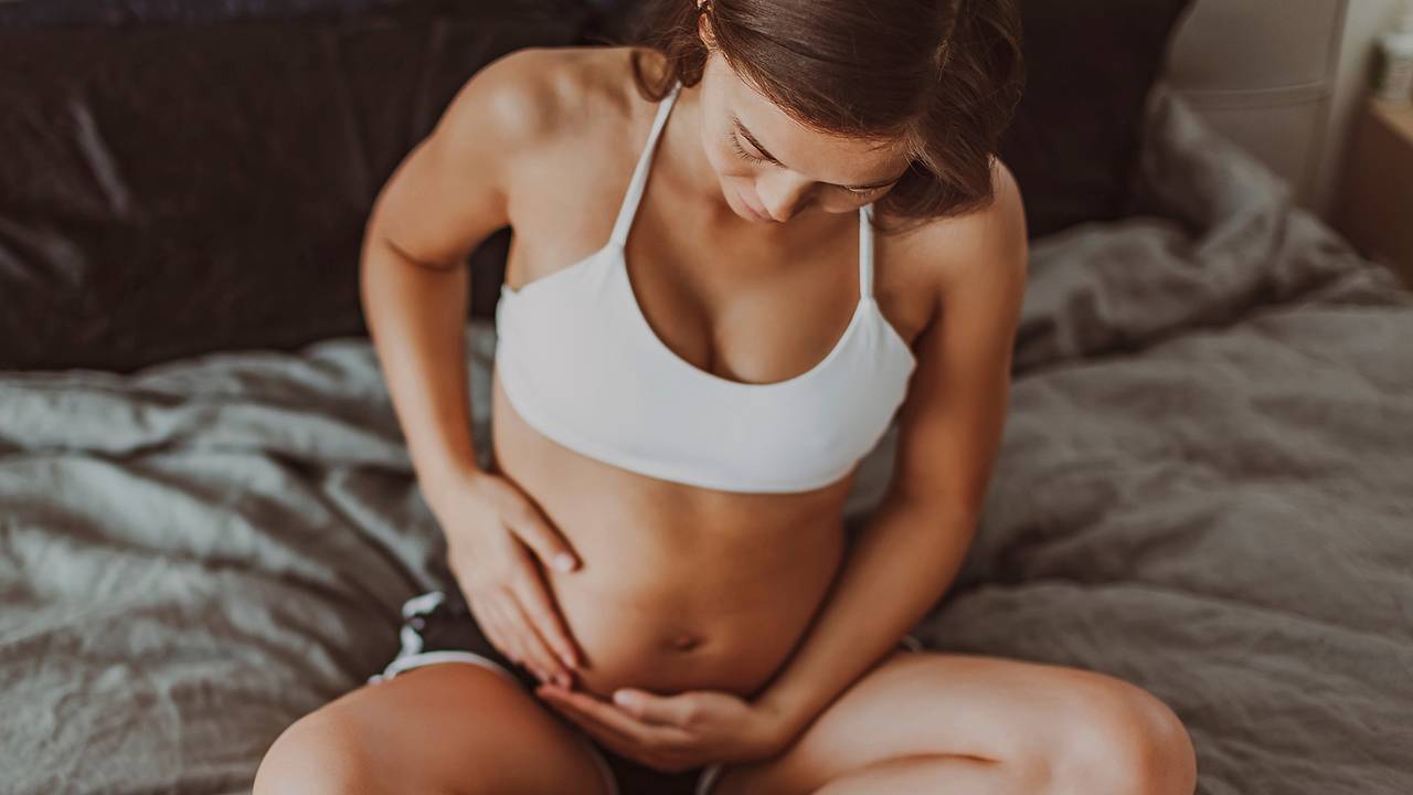 Признаки беременности на ранних сроках: симптомы беременности спустя одну  неделю после зачатия: Уход за собой: Забота о себе: Lenta.ru