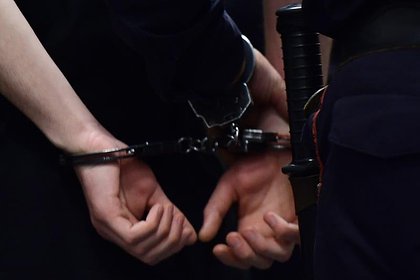 Российского школьника задержали за участие в террористической организации