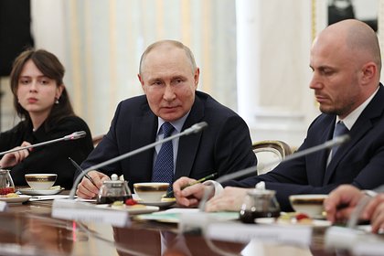 Песков заявил о намерении Путина продолжать диалог с военкорами