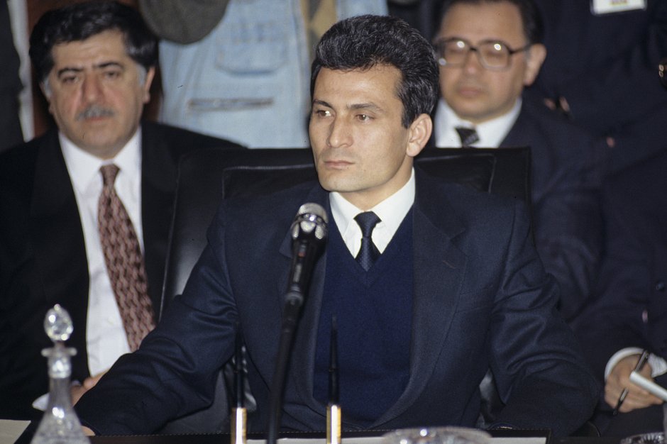 Премьер-министр Азербайджана Сурет Гусейнов на встрече глав государств и глав правительств стран СНГ, Ашхабад, Туркмения, 1 декабря 1993 года