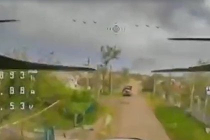 Минобороны России показало уничтожение техники ВСУ с помощью дронов