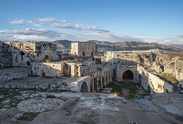 Еще одна достопримечательность Сирии — крепость крестоносцев Крак-де-Шевалье