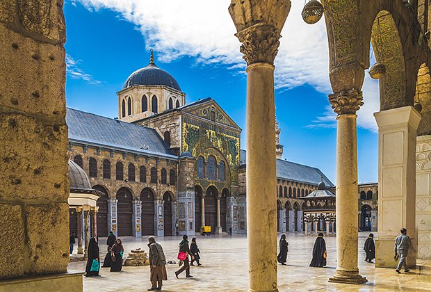 В Старом городе находится знаменитая мечеть Омейядов