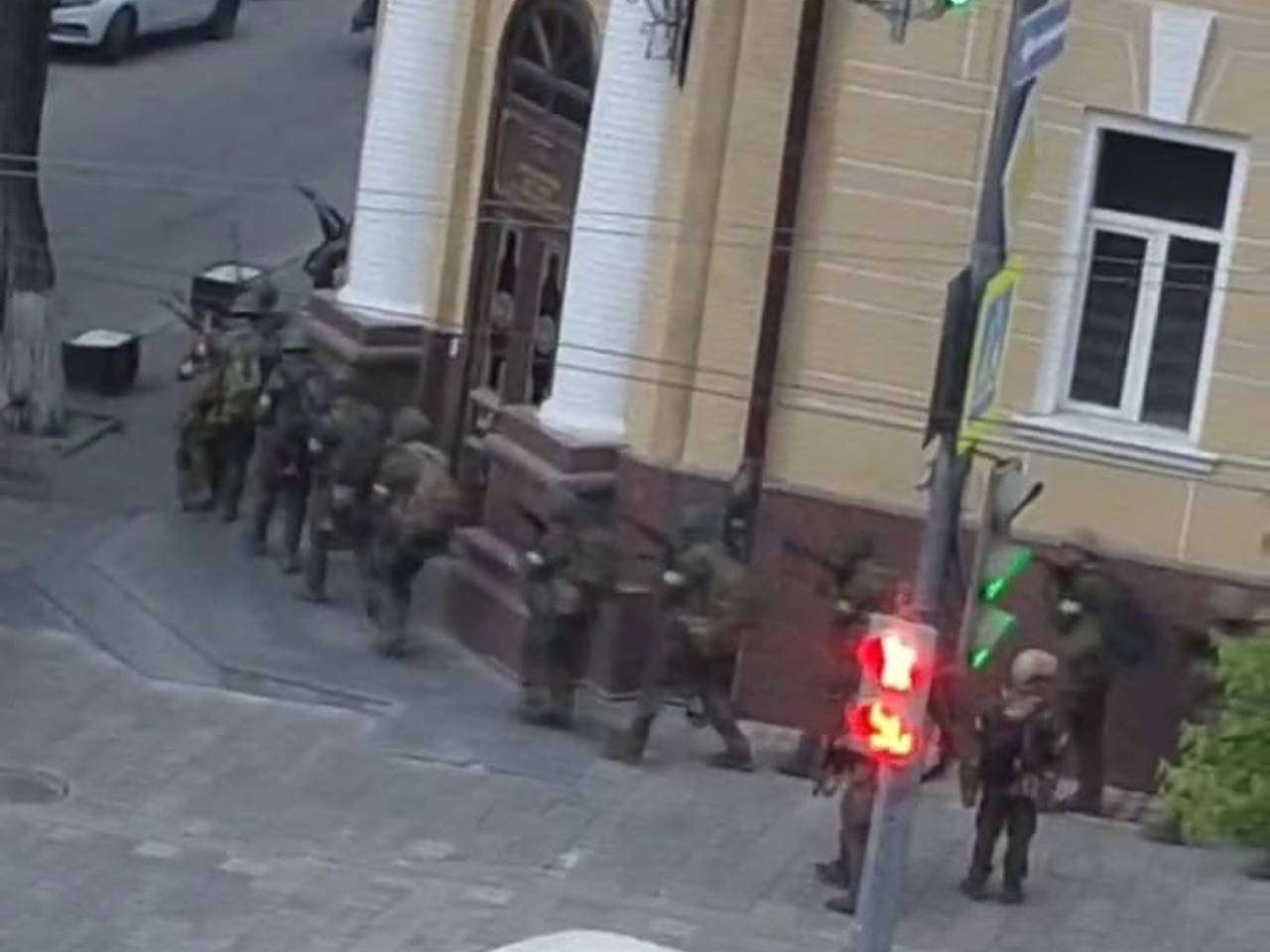 Появились данные о неизвестных людях в камуфляже в Ростове-на-Дону: Происшествия