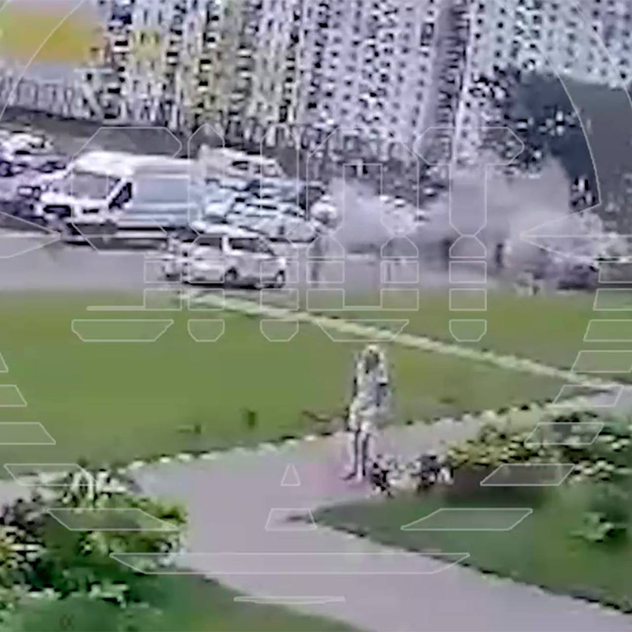 Город воронеж. Жилые дома. Балкон напротив балкона. Прилетело в воронеже сегодня. В воронеже упал беспилотник.