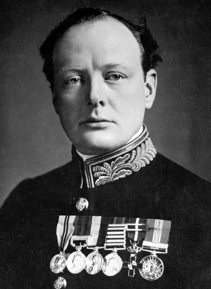 Первый лорд британского адмиралтейства Уинстон Черчилль 