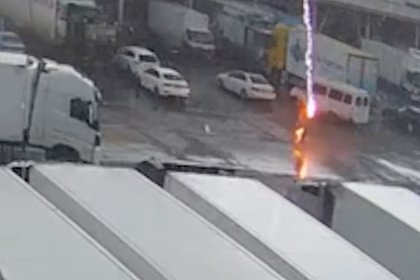 Молния убила жителя Симферополя и попала на видео