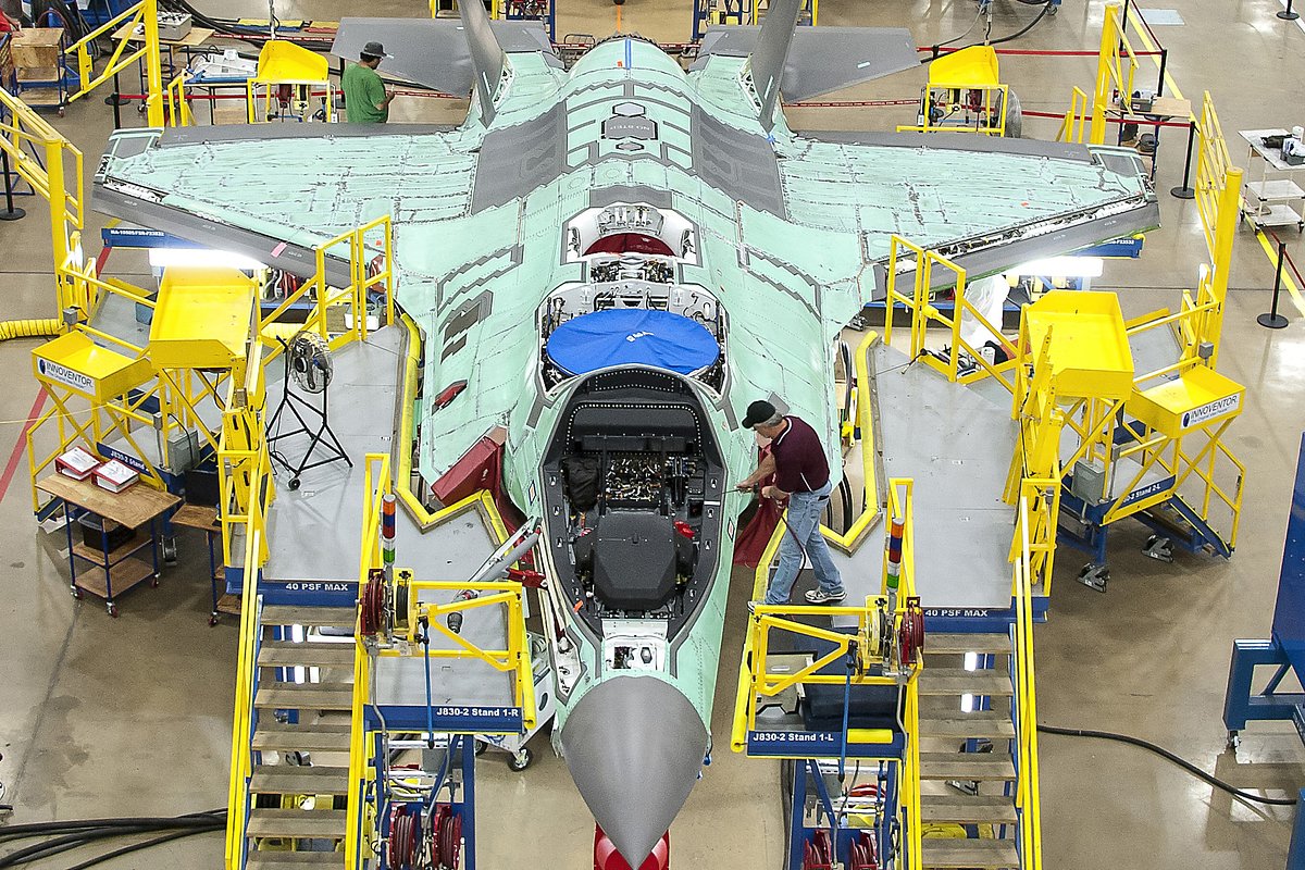 Сборка F-35