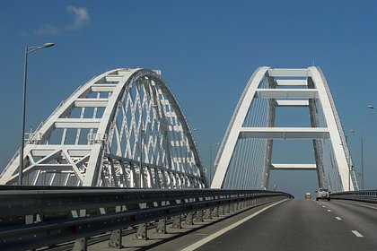Пробка у Крымского моста сократилась