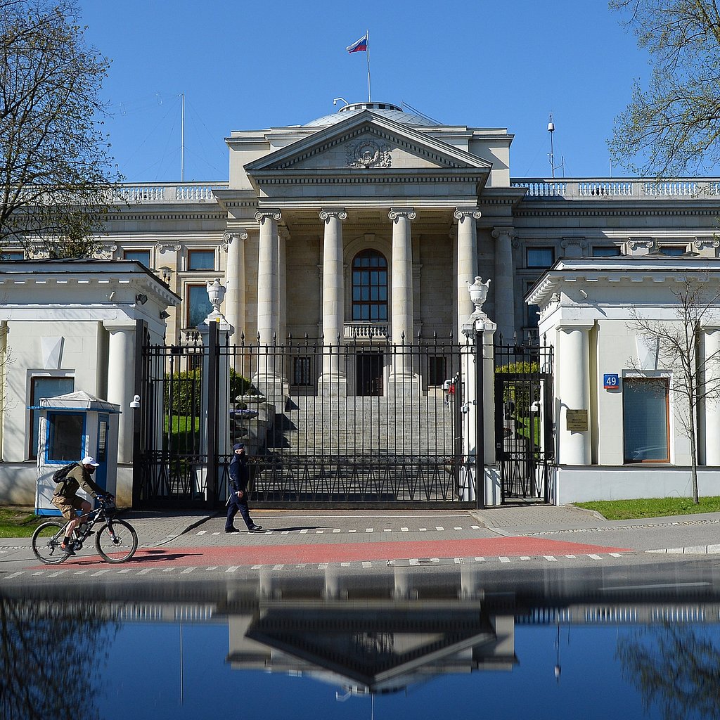 посольство рф в варшаве