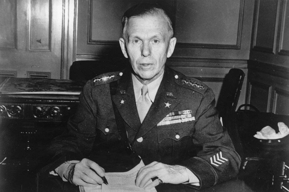 Генерал Джордж Маршалл, 1942 год 