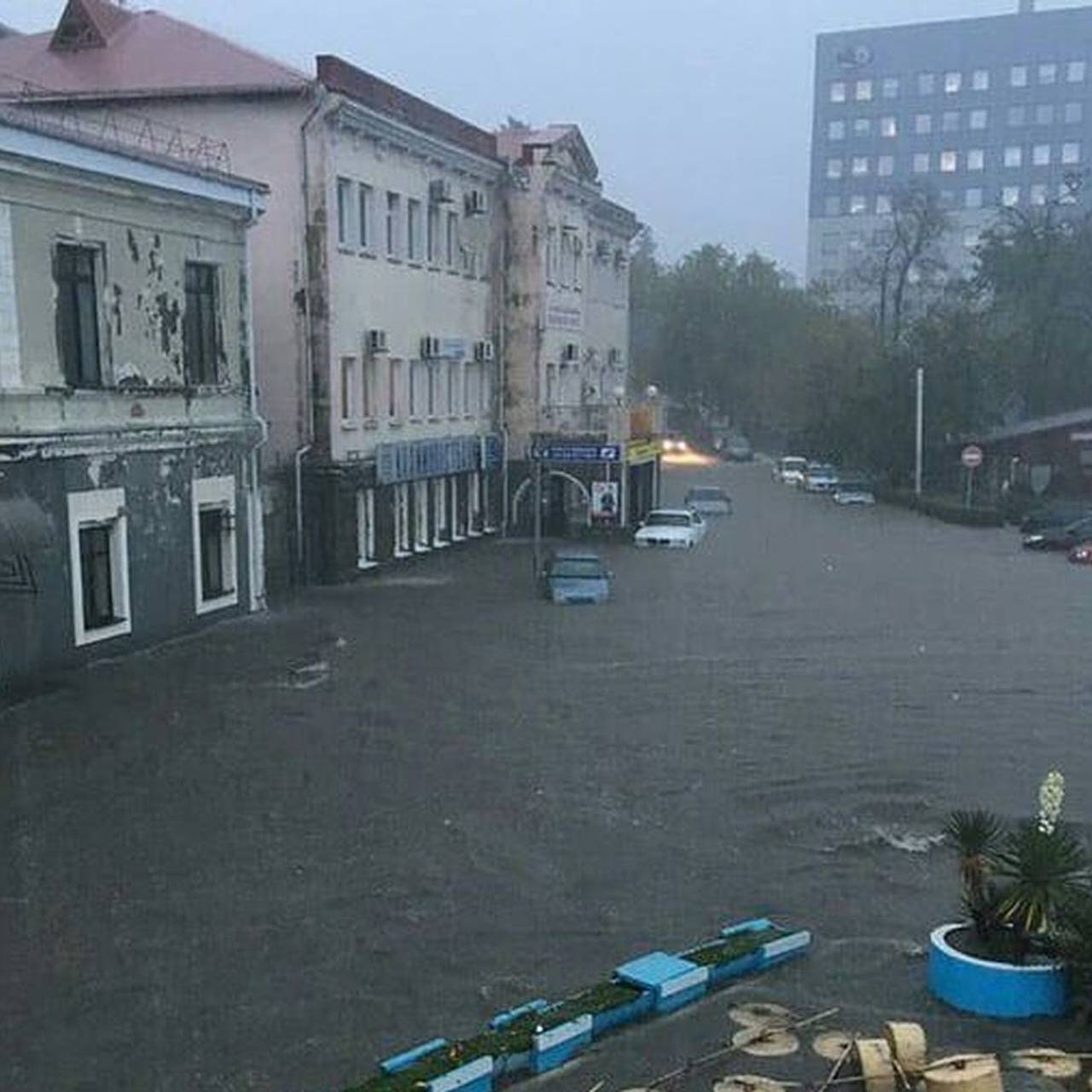 Жители Туапсе остались без воды из-за дождей: Город: Среда обитания:  Lenta.ru