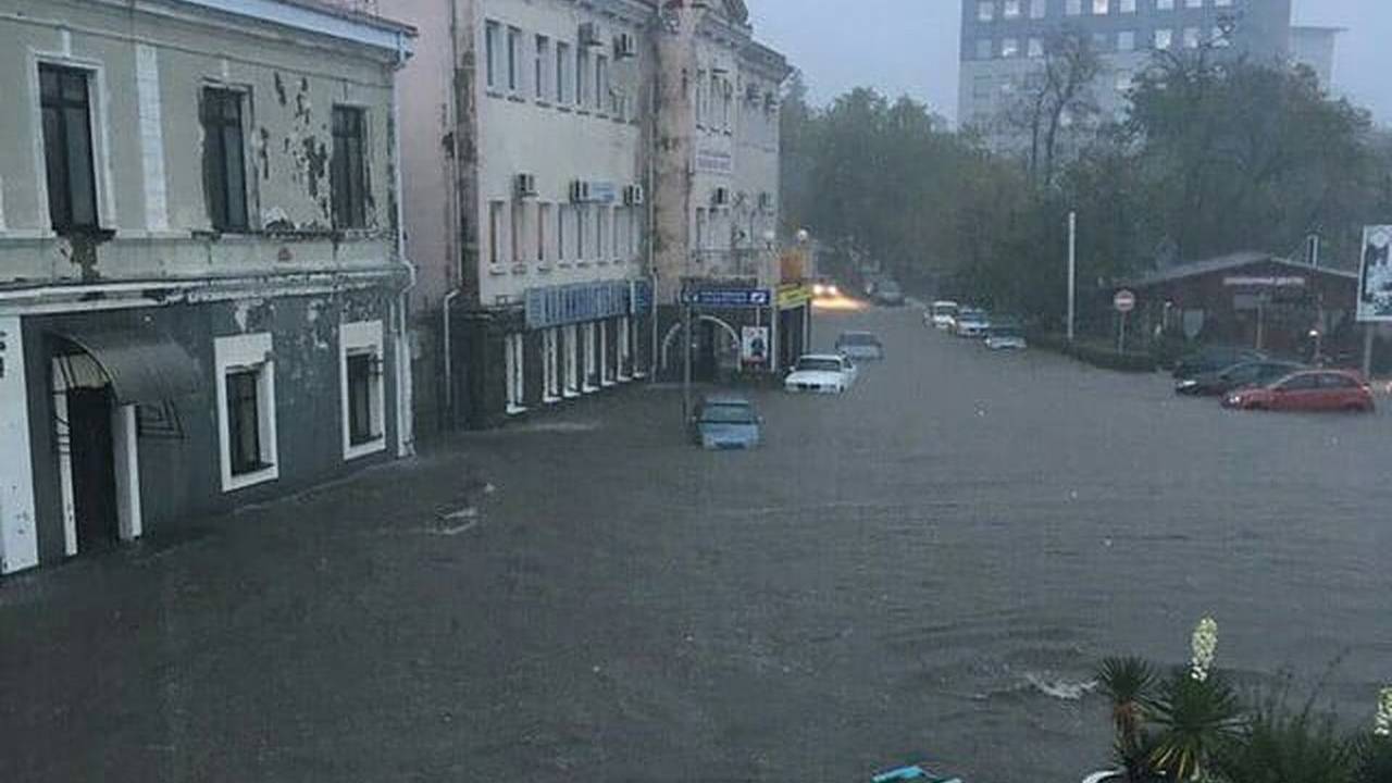 Жители Туапсе остались без воды из-за дождей: Город: Среда обитания:  Lenta.ru