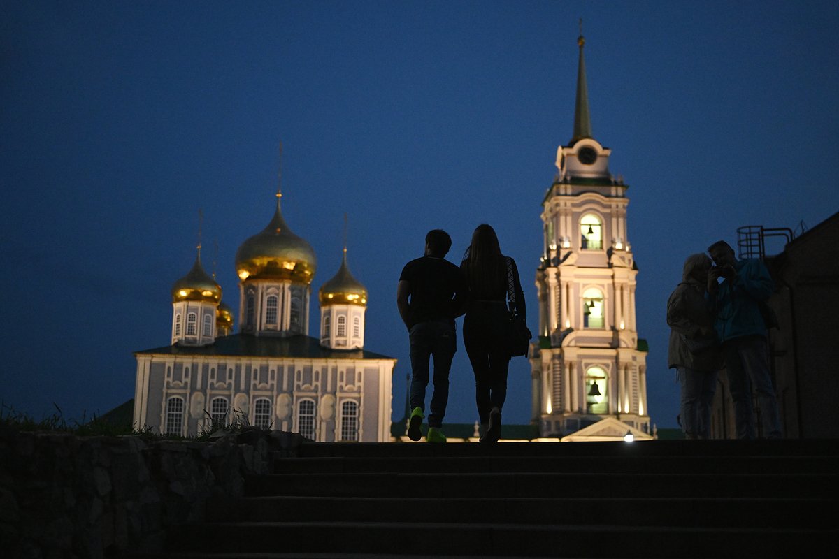 Вид на Свято-Успенский собор и Соборную колокольню Тульского кремля