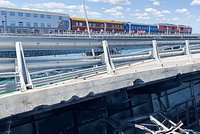 В районе Керченского пролива произошел взрыв, власти полуострова не подтвердили атаку на Крымский мост. Что известно?