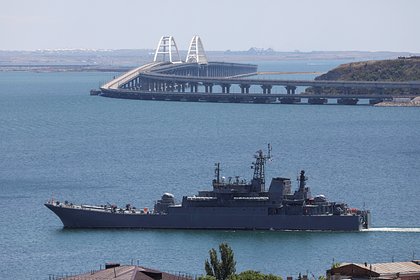 Стало известно о строительстве временного моста для ремонта Крымского моста