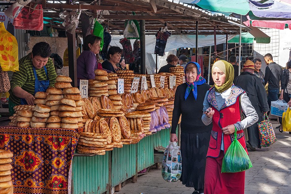 Ошский базар в Бишкеке
