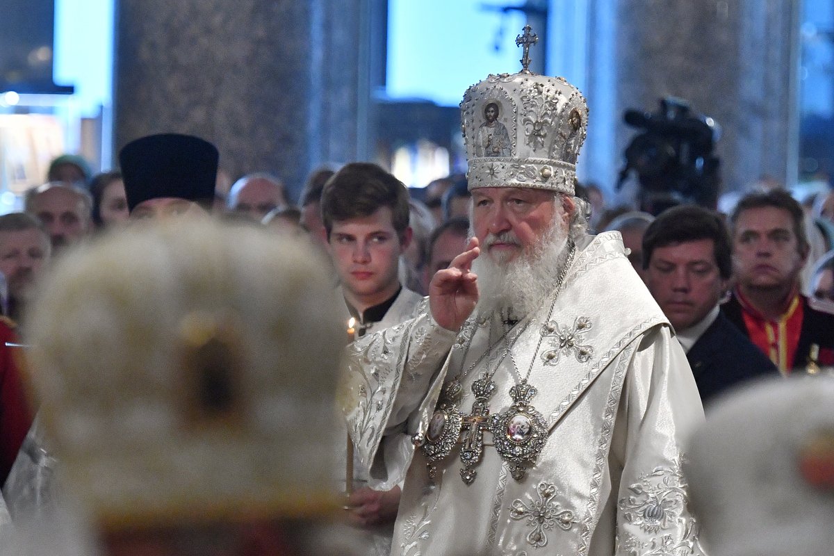 Патриарх Московский и всея Руси Кирилл во время всенощного бдения