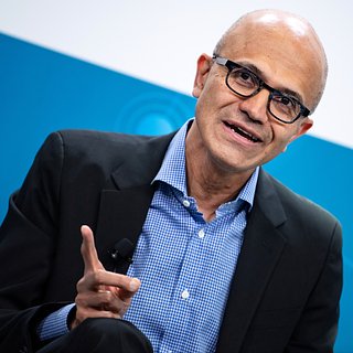 Глава Microsoft заработал миллиард на росте акций компании