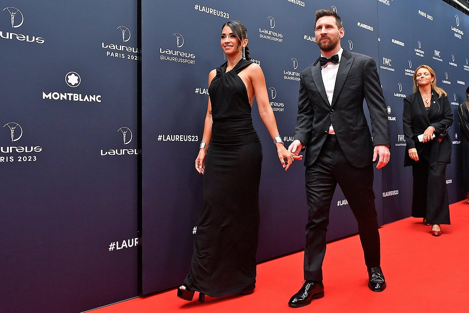 Месси с женой Антонеллой на церемонии Laureus World Sportsman of the Year 2023 в Париже
