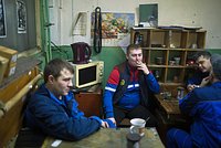 Россияне стали больше работать. Почему стране придется забыть о четырехдневной рабочей неделе?